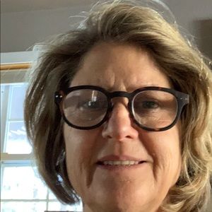 Meet your Posher, Lorna